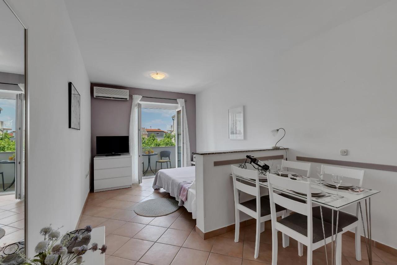 Apartments Divna Baška Voda エクステリア 写真
