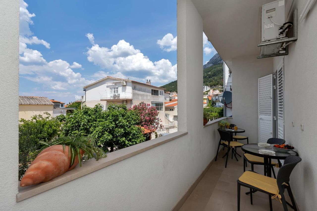 Apartments Divna Baška Voda エクステリア 写真