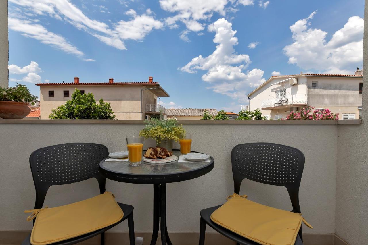 Apartments Divna Baška Voda エクステリア 写真