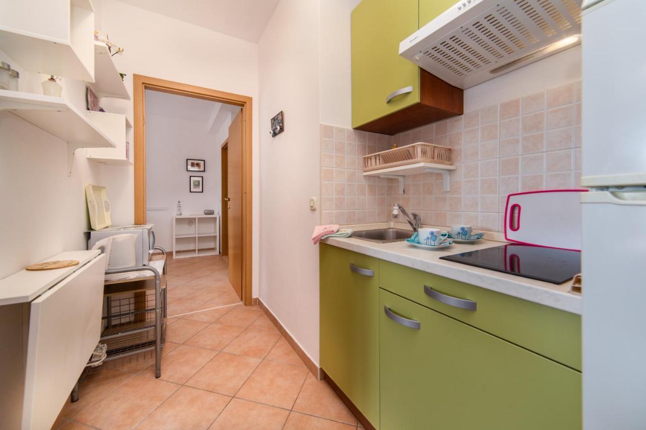 Apartments Divna Baška Voda エクステリア 写真