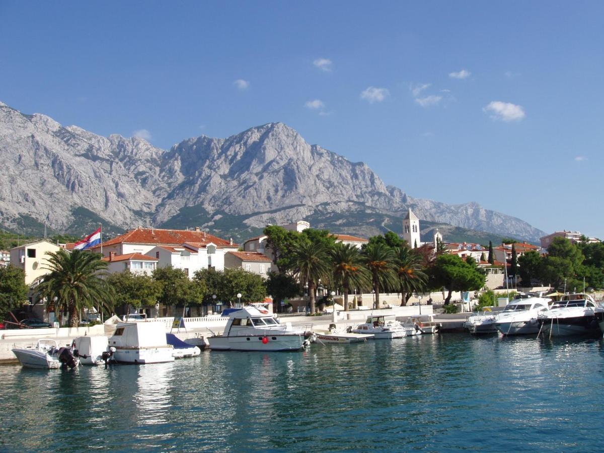 Apartments Divna Baška Voda エクステリア 写真