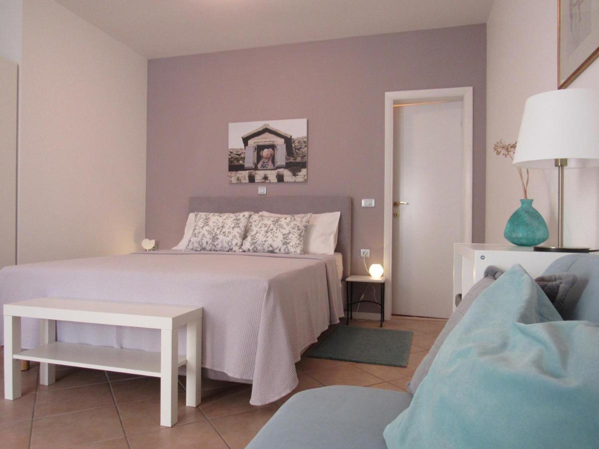 Apartments Divna Baška Voda エクステリア 写真