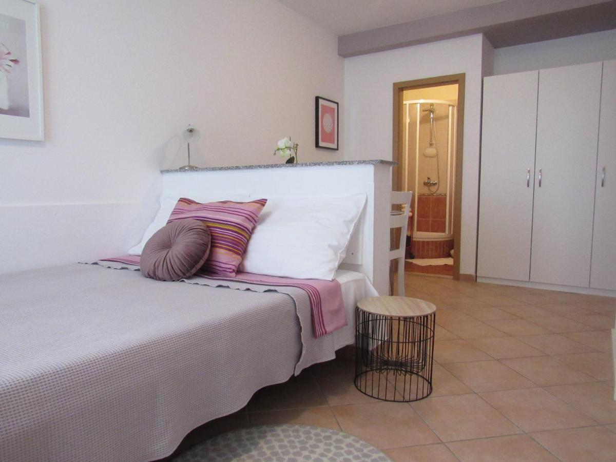 Apartments Divna Baška Voda エクステリア 写真