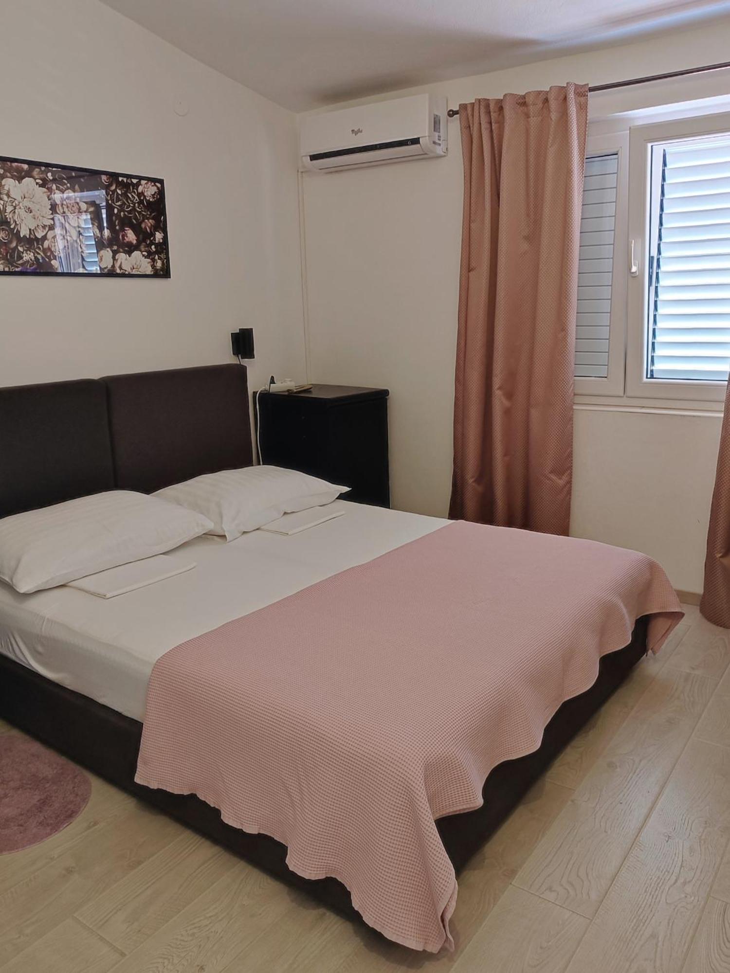 Apartments Divna Baška Voda エクステリア 写真