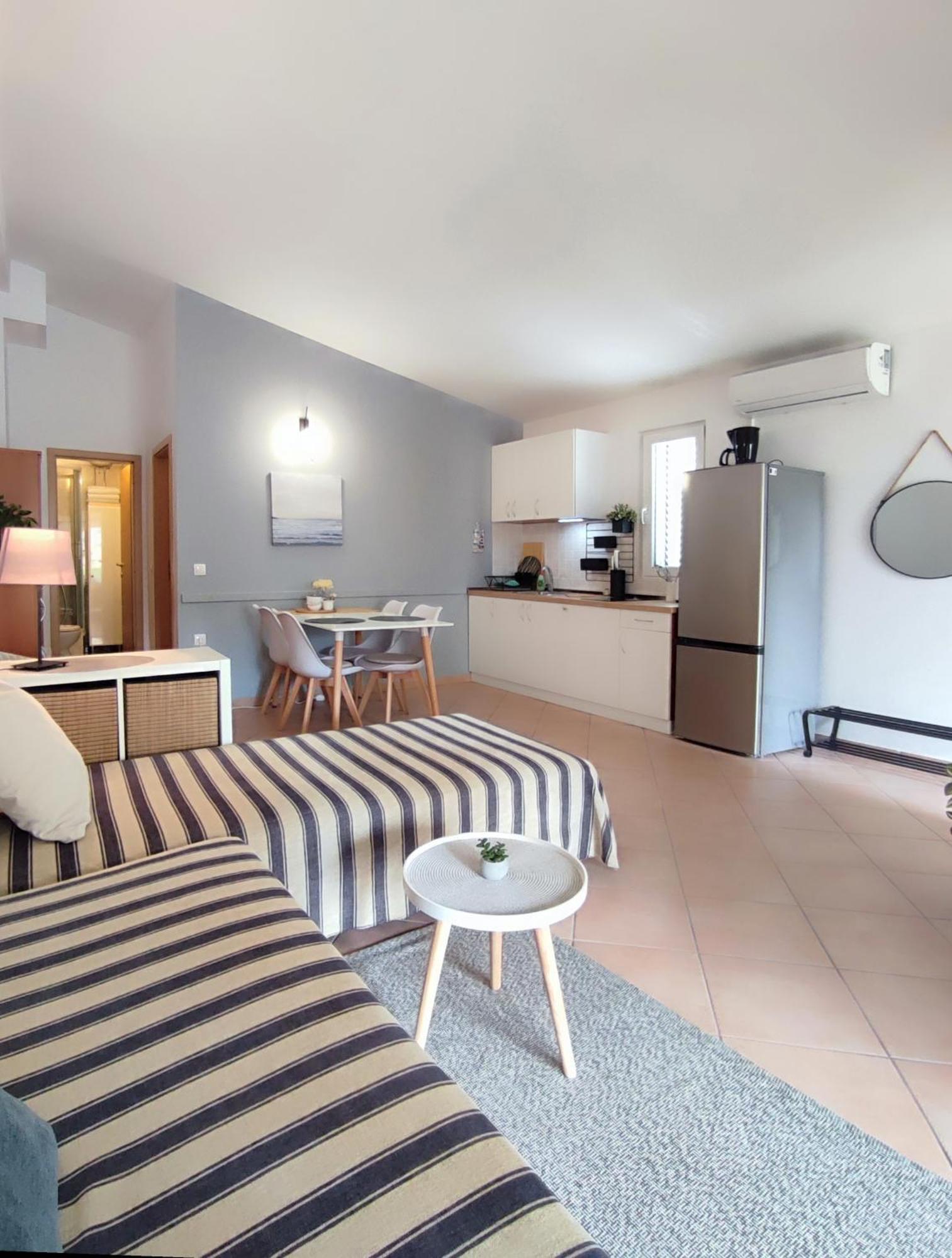 Apartments Divna Baška Voda エクステリア 写真