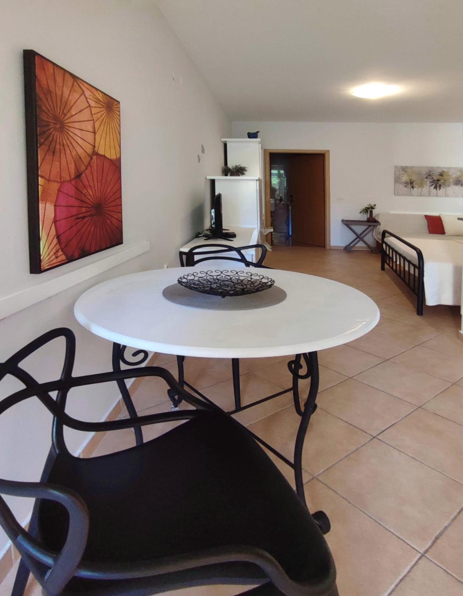 Apartments Divna Baška Voda エクステリア 写真