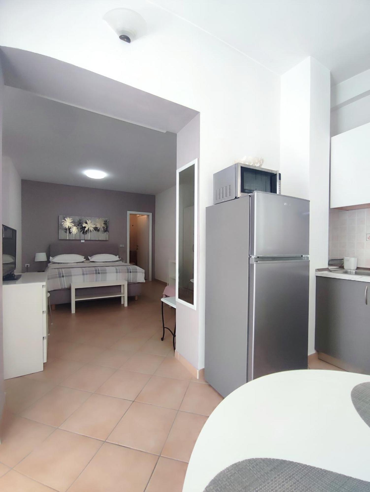 Apartments Divna Baška Voda エクステリア 写真