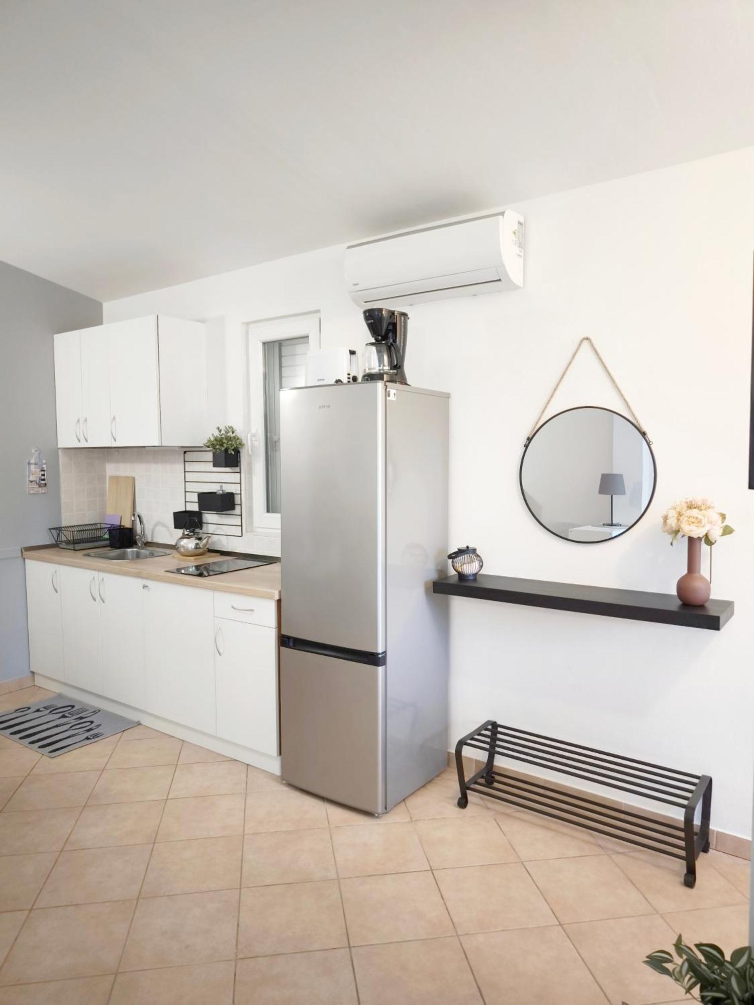 Apartments Divna Baška Voda エクステリア 写真